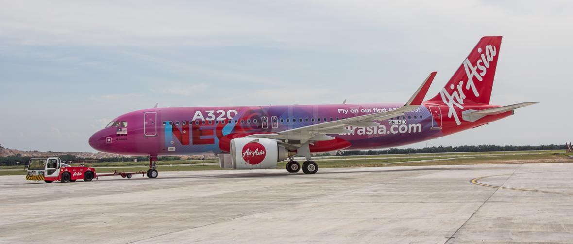آشنایی با هواپیمایی ایرآسیا (AirAsia)