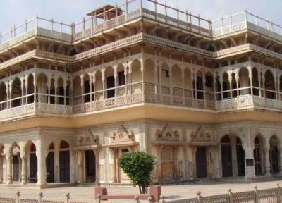 شهر جیپور با کاخ هایی که در دلش می درخشد