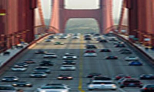 پل گلدن گیت ، پل معلق مشهور از این سو به آن سوی خلیج سانفرانسیسکو