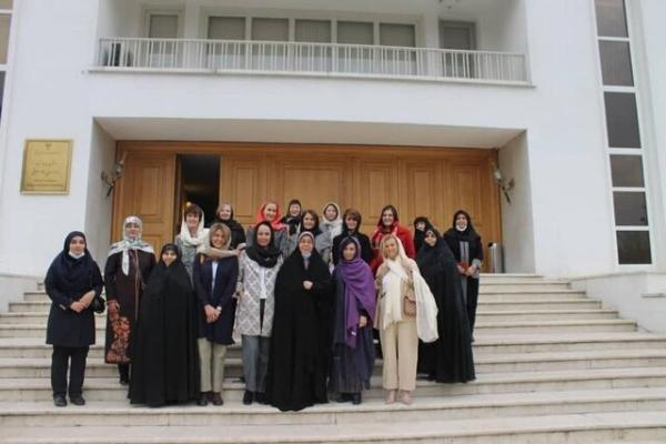 برگزاری دومین نشست همسر وزیر امور خارجه با همسران سفرای کشور های مقیم در ایران