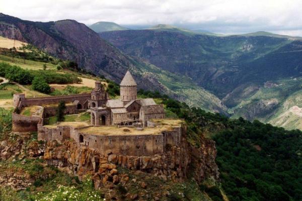 تور ارزان ارمنستان: 10 شهر زیبای ارمنستان که باید بشناسید